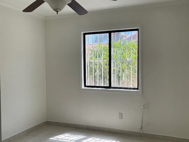 Buckeye St — Photo 16