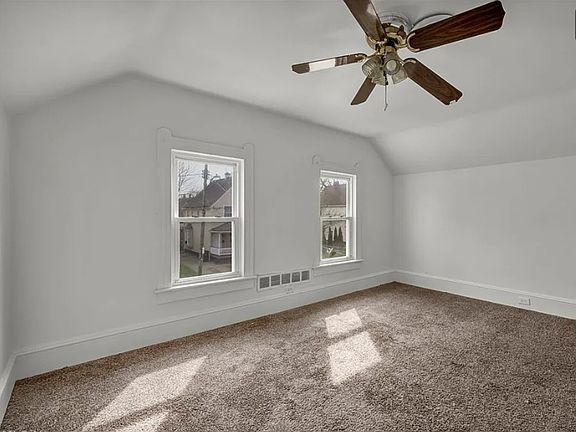4th image of 3134 W 88th St #Up