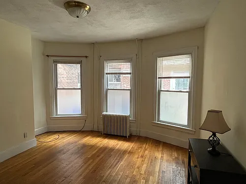 35A Harvard St Photo 1