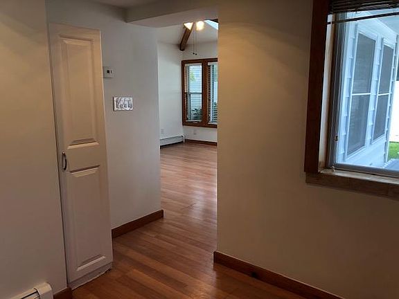 3rd image of 30 Wagstaff Ln