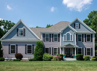 22 Jacob Rd, Windham, NH 03087