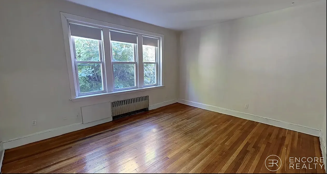 2 bed, 999 sqft, $2,975 — Photo 2