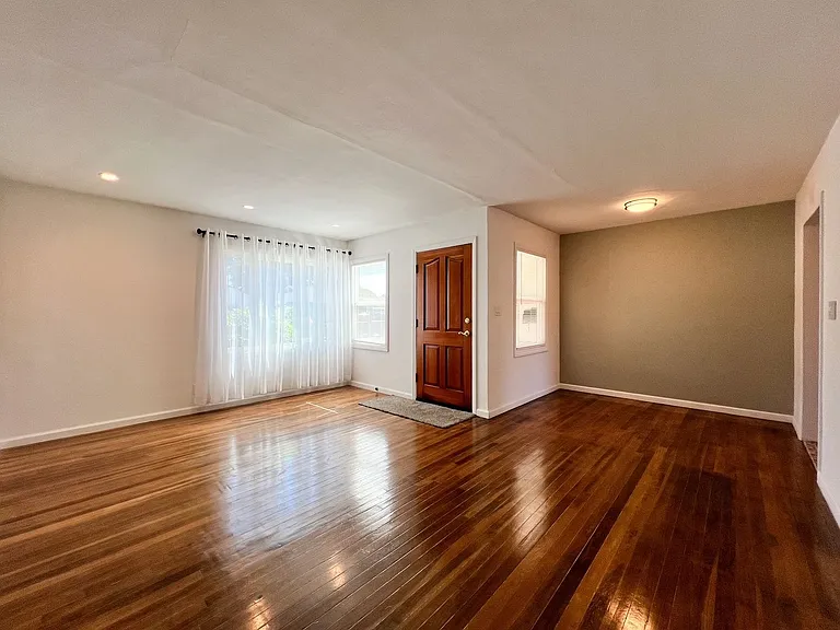 49 Archer Ave — Photo 7