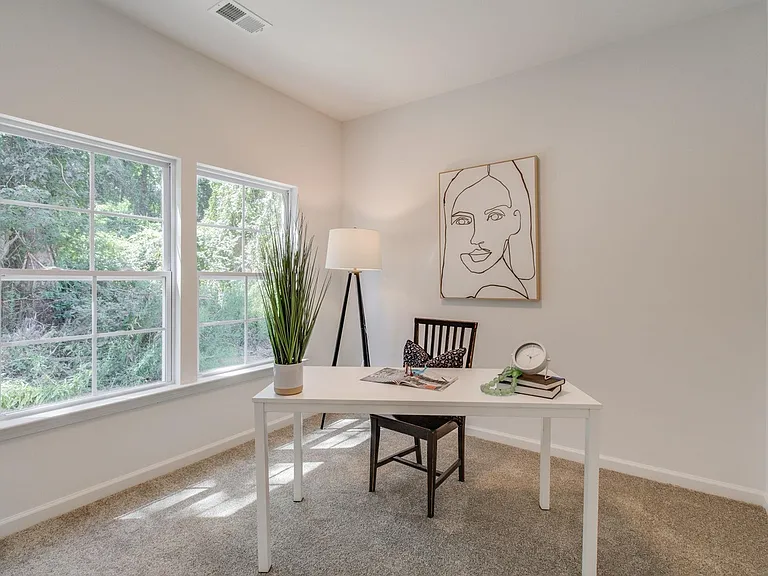 744 S Beltline Blvd — Photo 4