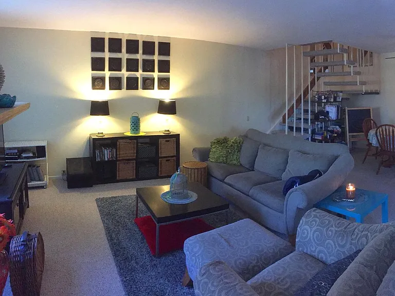 17517 Fairlie Rd — Photo 3
