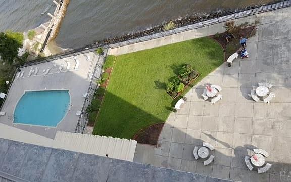 5th image of 825 Bayshore Dr APT 801