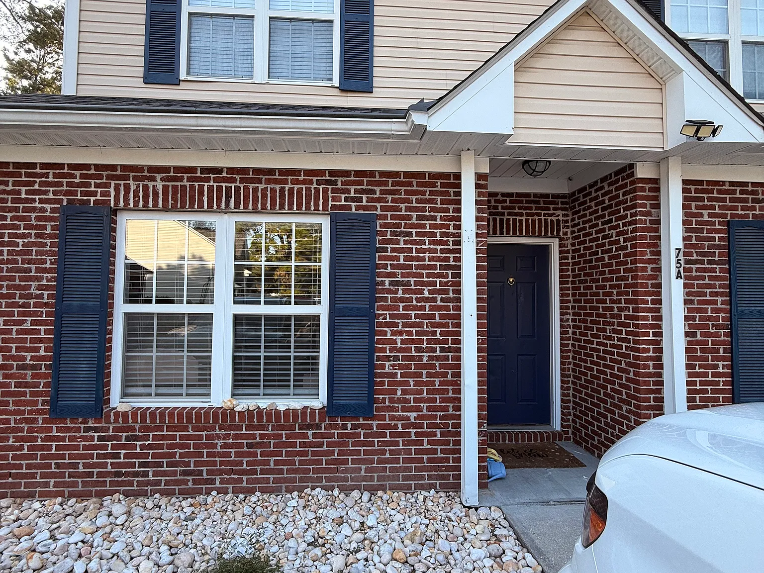 2 bed, 2.5 bath, $1,550 — Photo 1