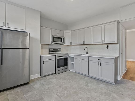 2nd image of 139 Ripley Pl