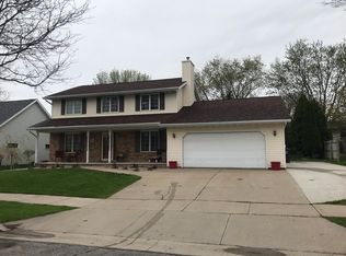 1709 Ceil St, Little Chute, WI 54140