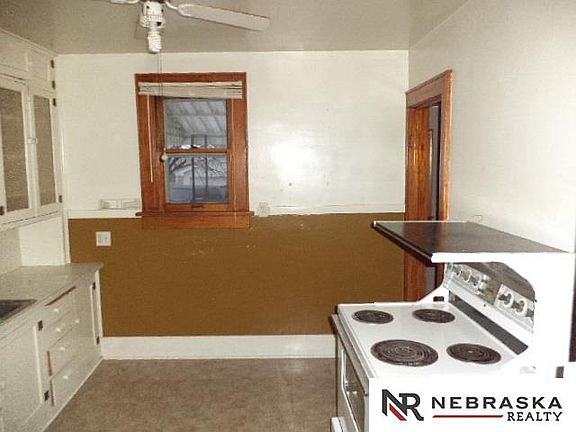 5th image of 5026 S 36th St