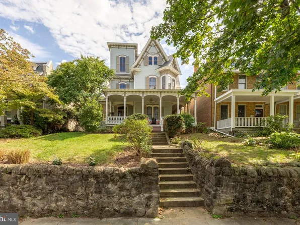 3423 Oakwood Ter NW, Washington, DC 20010