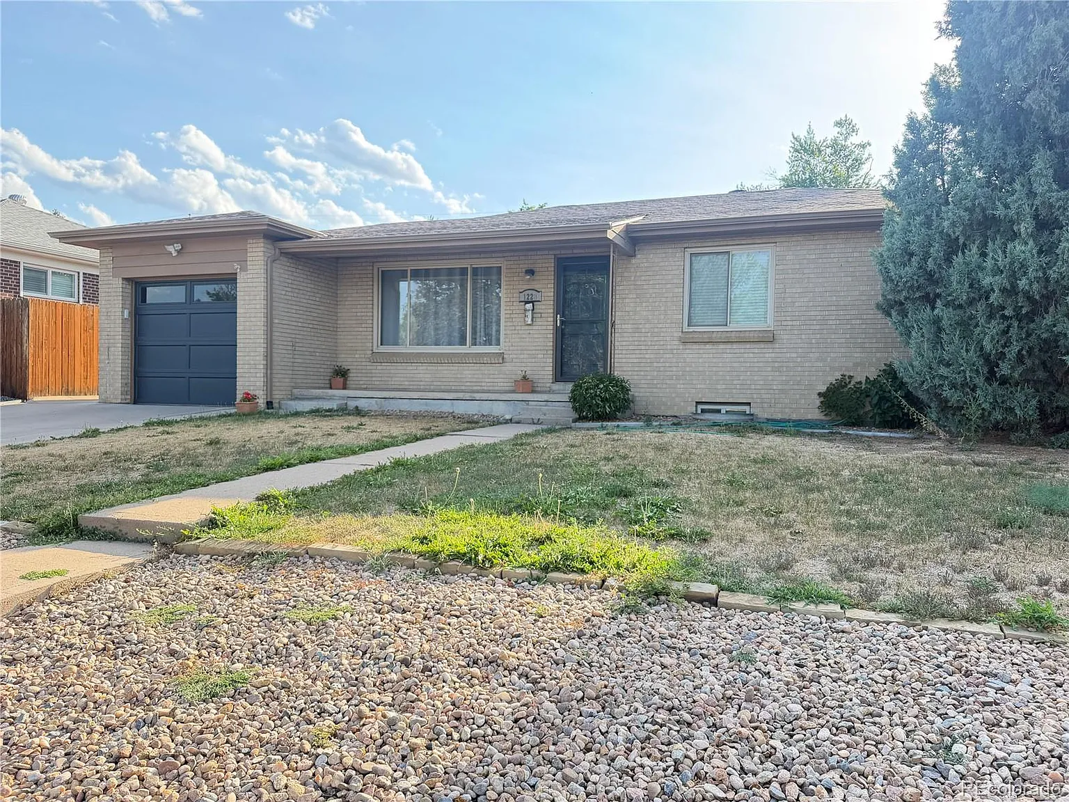 4 bed, 2.5 bath, 1135 sqft, $3,000 — Photo 1