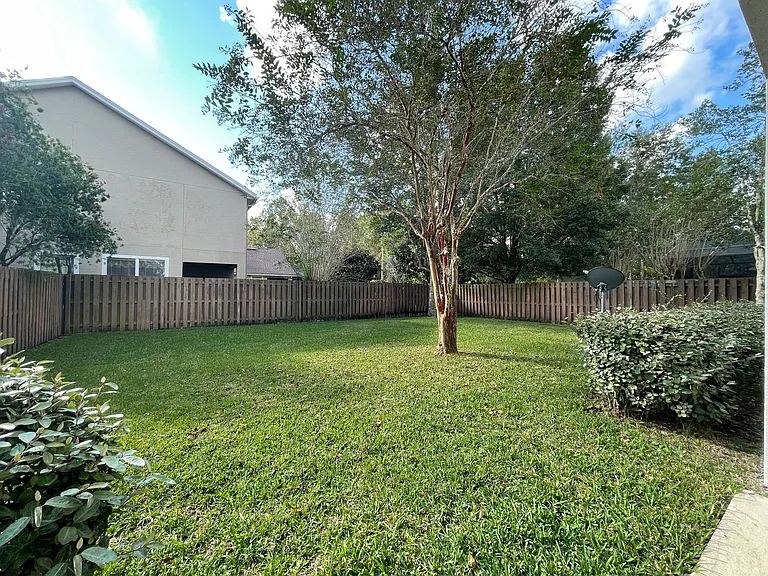 3125 E Banister Rd — Photo 28