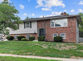 3978 Scott St, Omaha, NE 68112