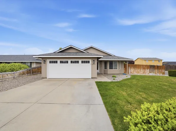 6207 Camden Dr, Pasco, WA 99301