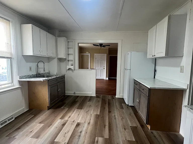 11 Oconnell St #1 — Photo 4