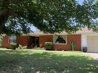 13865 NW McClung Rd, Lawton, OK 73507
