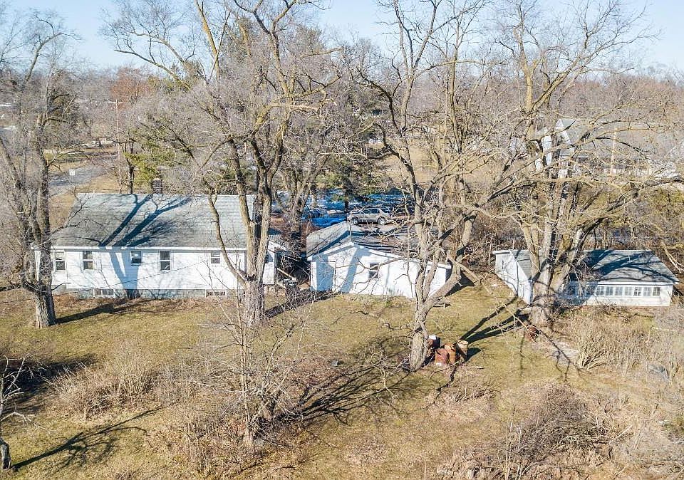 1st image of 13526 E 6th St