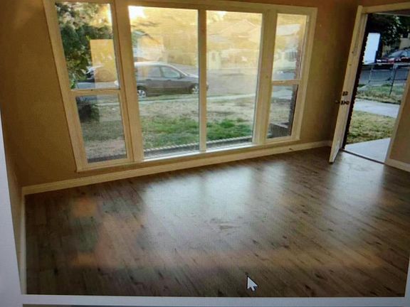 2nd image of 821 Davidson Ave