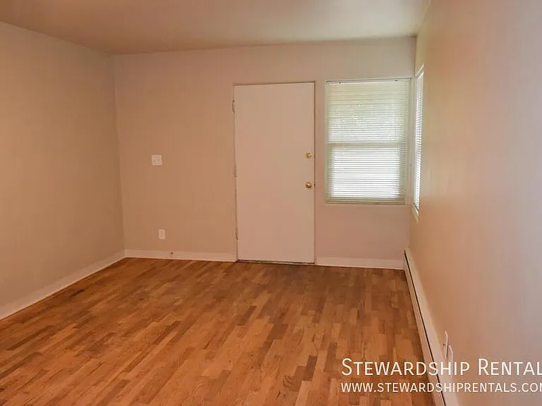 942 E 18th Ave #1 — Photo 5