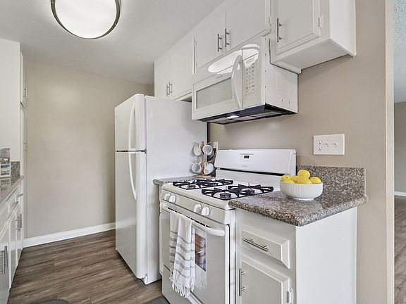 1 Bedroom Kitchen
