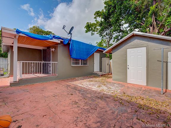 4th image of 1369 NW 33rd St #1369