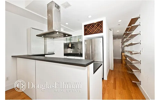 Rented by Douglas Elliman | media 14