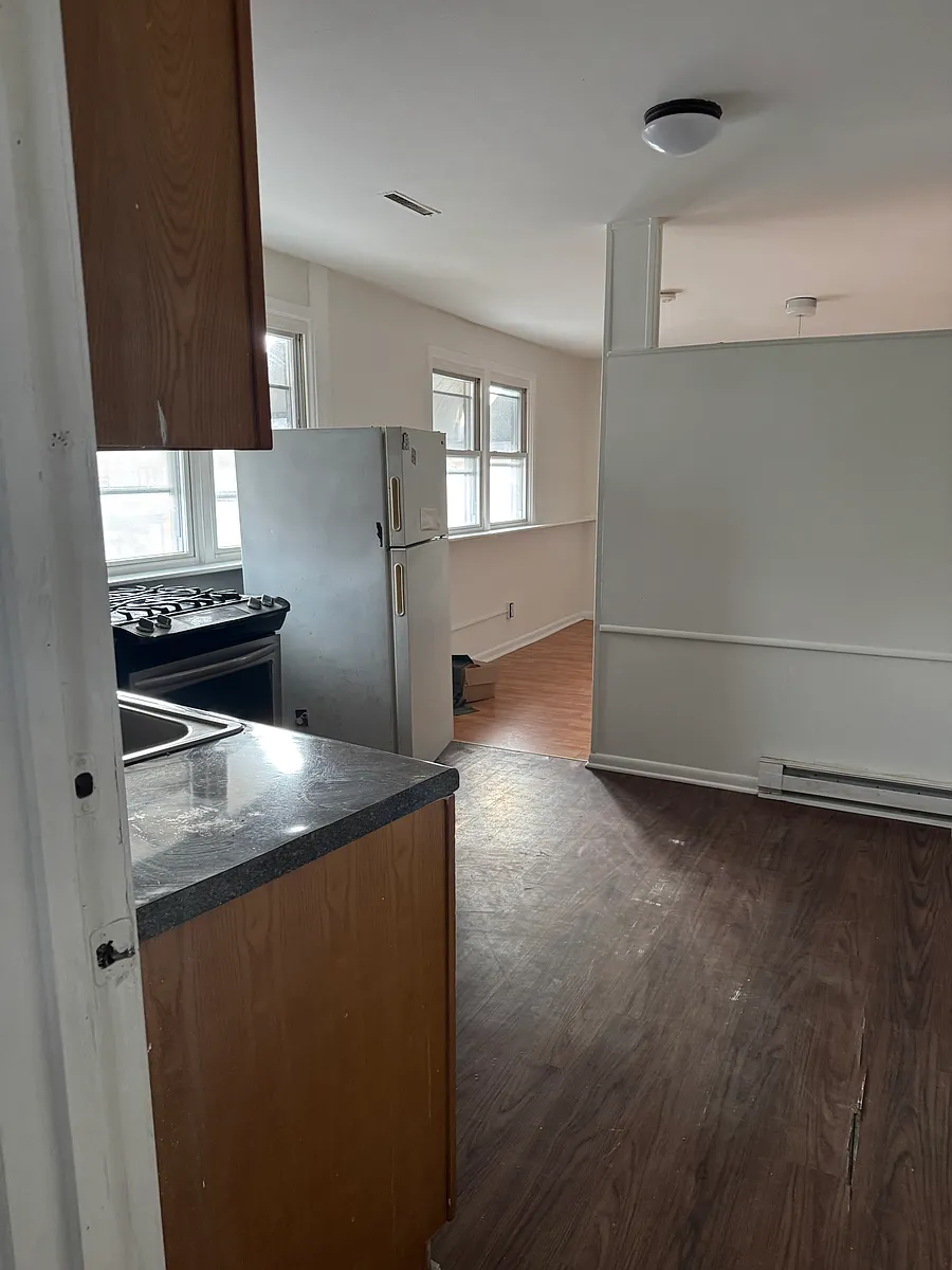 Building Photo - 47 Pershing Dr #1