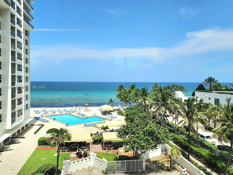 3505 S Ocean Dr #521