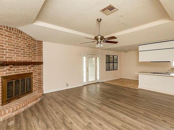 3rd image of 9760 Landis Dr