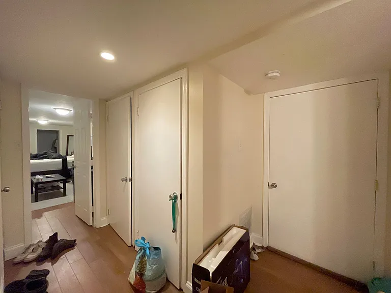 2122 Pine — Photo 22