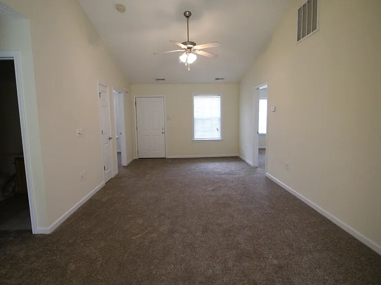 1258 Camellia Ct — Photo 6