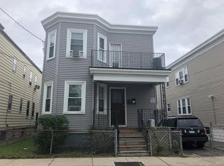 98 Maverick St #2, Chelsea, MA 02150