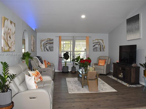 2nd image of 15639 Spring Line Ln