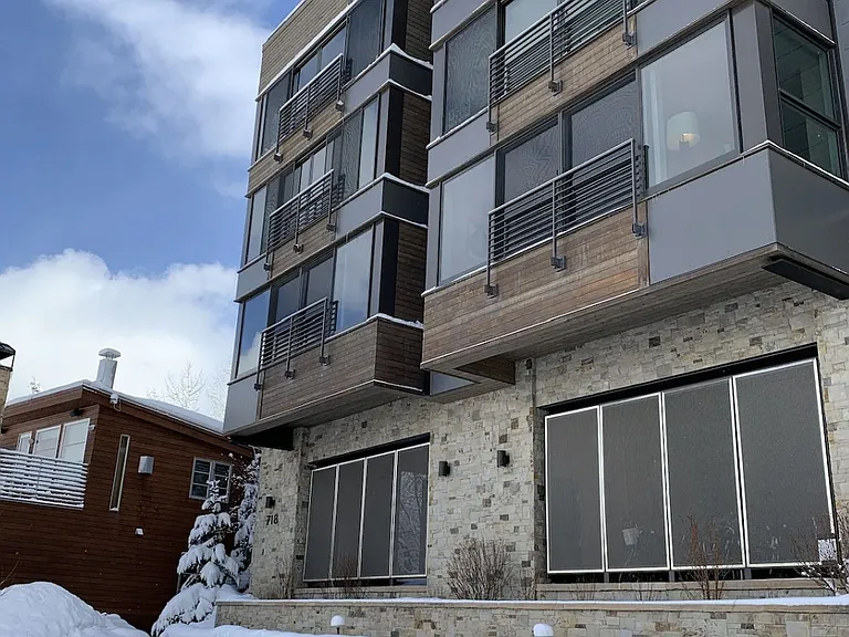 718 S Galena St #201A — Photo 7
