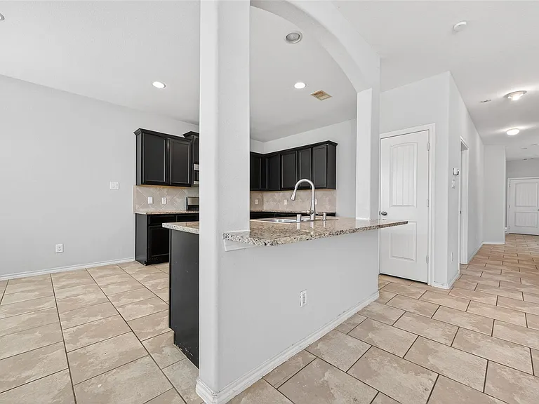 1326 Seagler Pond Ln — Photo 13