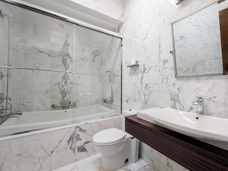 76 Taft Ave #2 — Photo 30