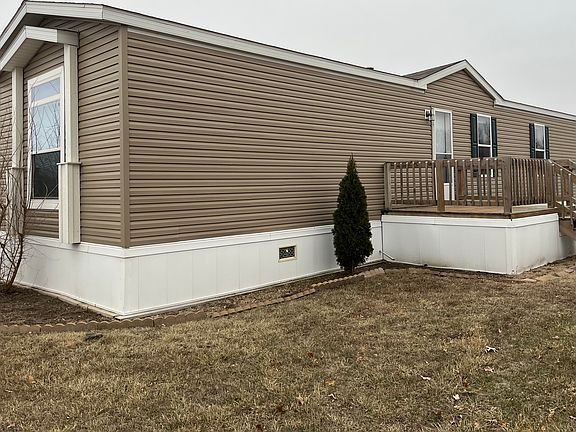 3rd image of 1440 W Plum #226