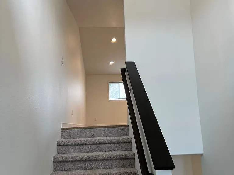 302 Torontos Ct #A — Photo 9