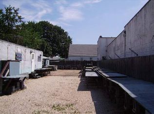 224 Herricks Rd, Mineola, NY 11501