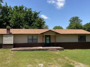 1010 Ash St, Hartshorne, OK 74547