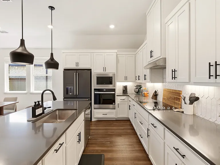721 Declaration Dr — Photo 10