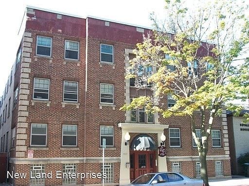 2nd image of 1525 E Royall Pl APT 16