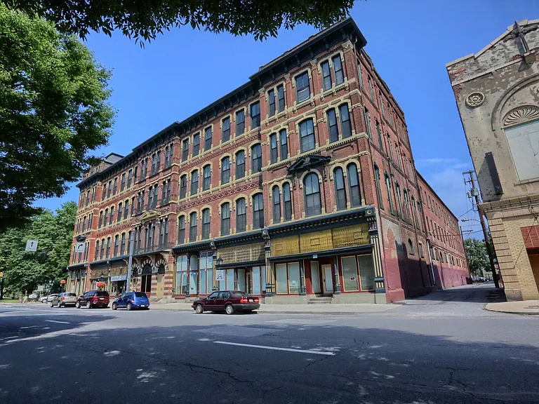The Weightman Apartments — Photo 1