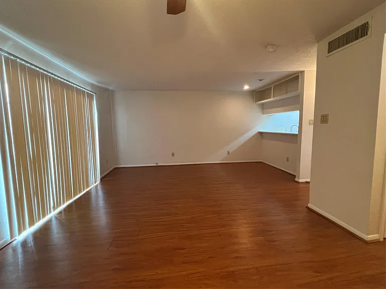2826 S Bartell Dr #21 — Photo 7
