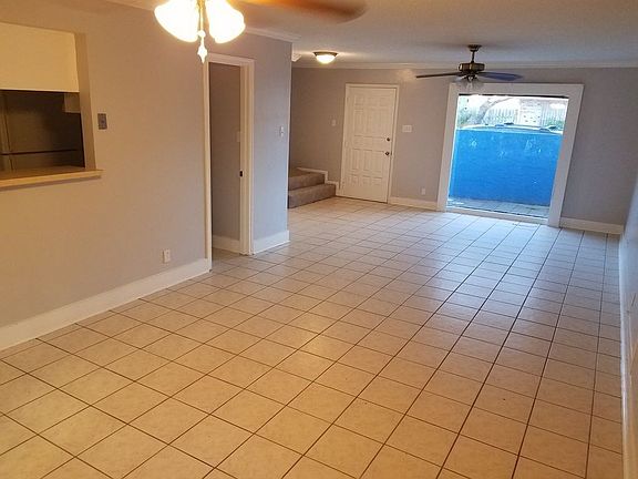 3rd image of 2511 N Villaway Ave