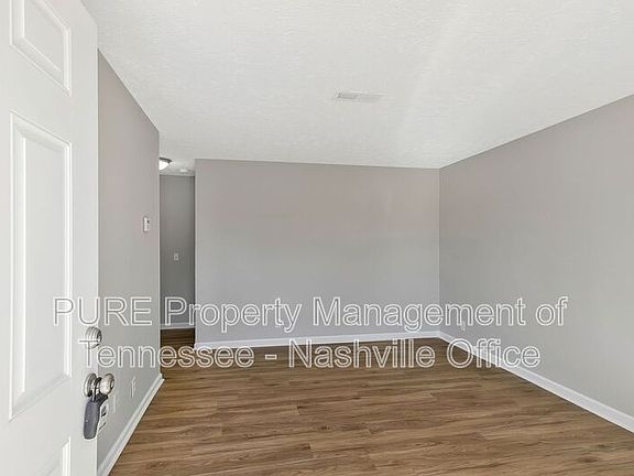 5th image of 215 Prince Ave #B