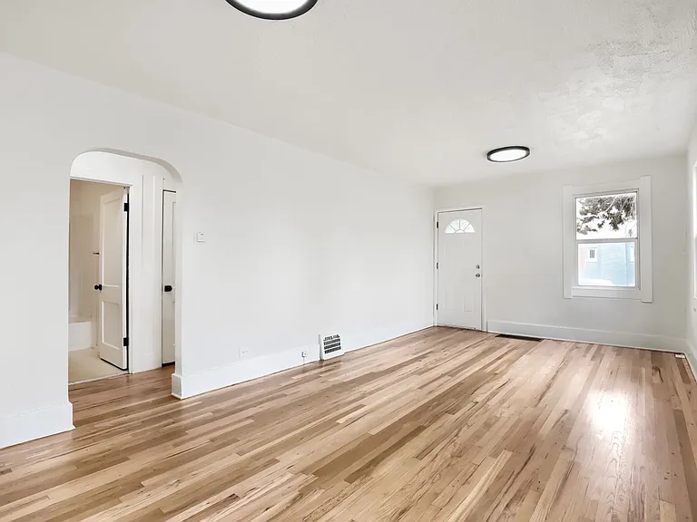 8001 E 16th Ave — Photo 7