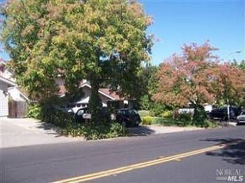 2nd image of 2594 Vine Hill Dr