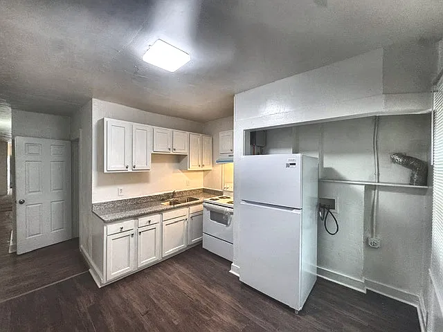 1811 O'Keefe St — Photo 2